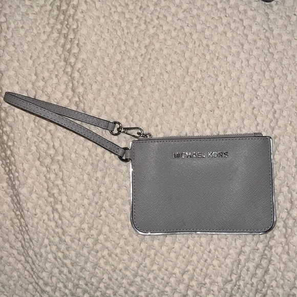 Michael Kors Silver Gray Wristlet - Picture 2 of 6